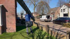 Schoorsteen onderhoud Stolwijk ladder bus